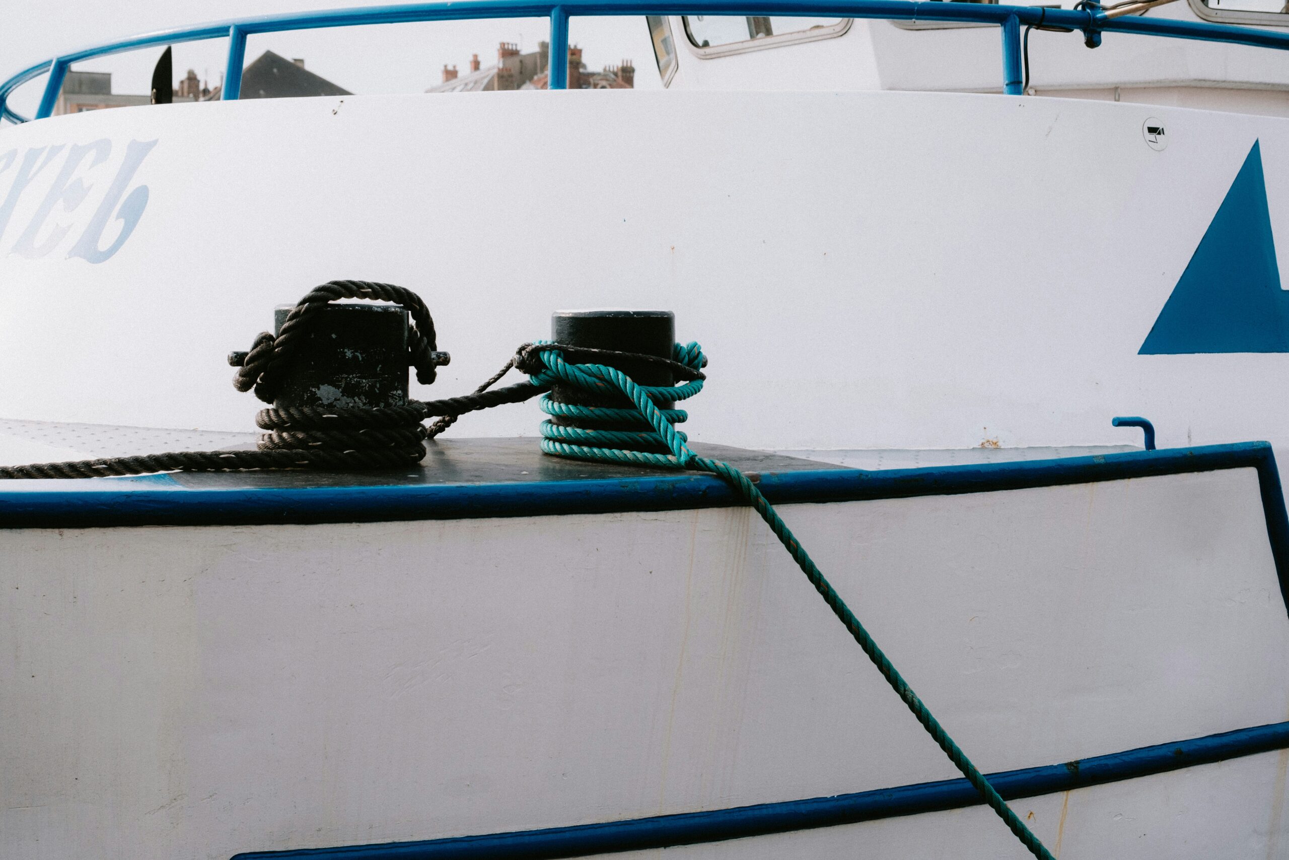 marine detailing and washing